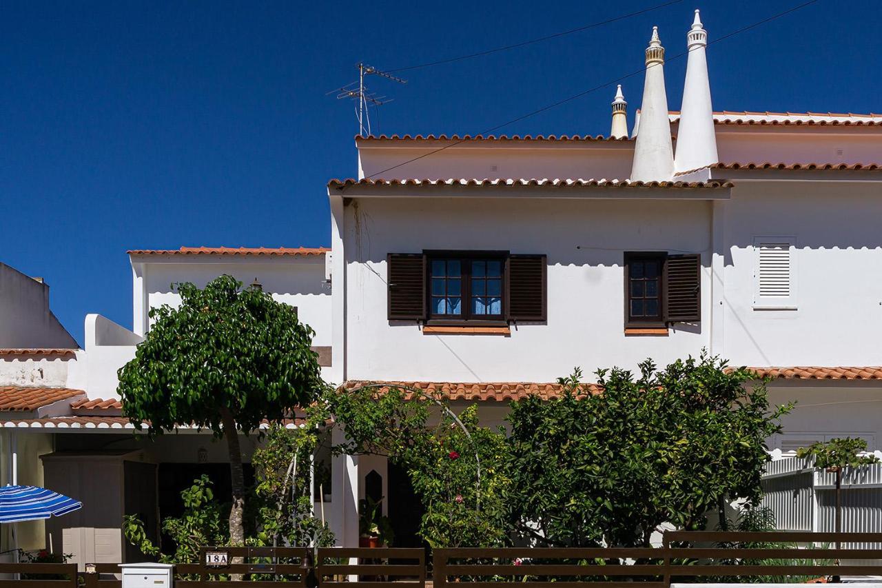 Hotel Familia Brito Porches  Exterior foto